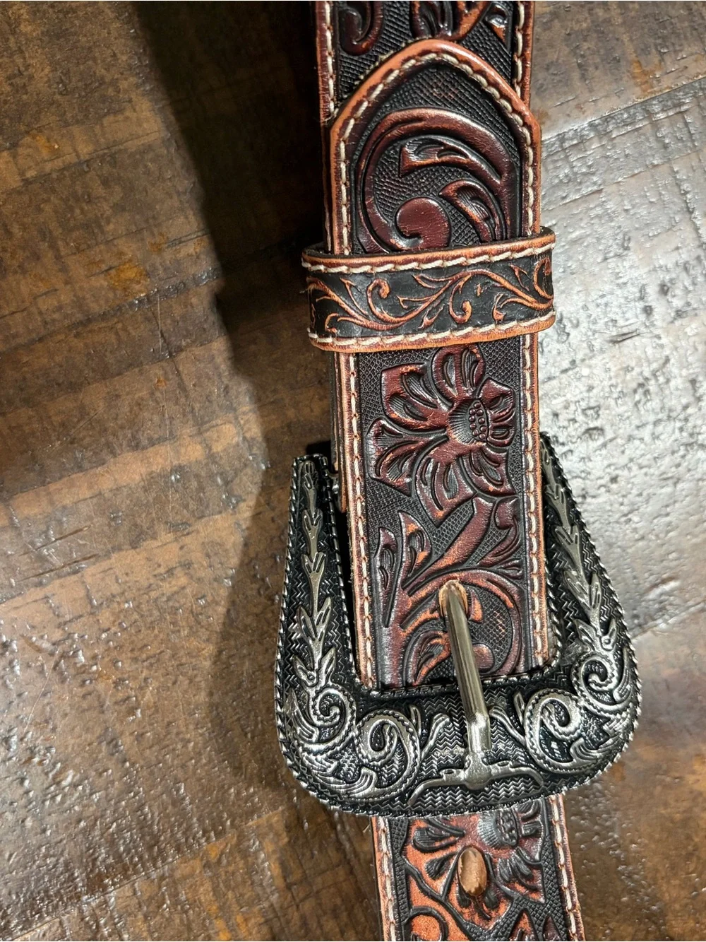 JUSTIN TRIPLE T RANCH Brown Leather Men's Belt with Ornate Silver Buckle